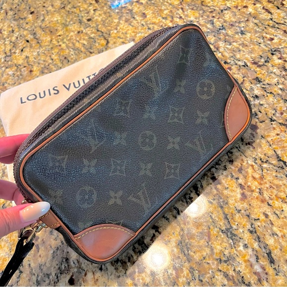 🤎 PRELOVED Louis Vuitton Monogram Marly Dragonne PM Wrist Pouch - Picture 1 of 11